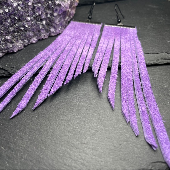 Genuine Suede In Deep Purple Hand Cut Fringe Boho Earrings - Picture 9 of 14